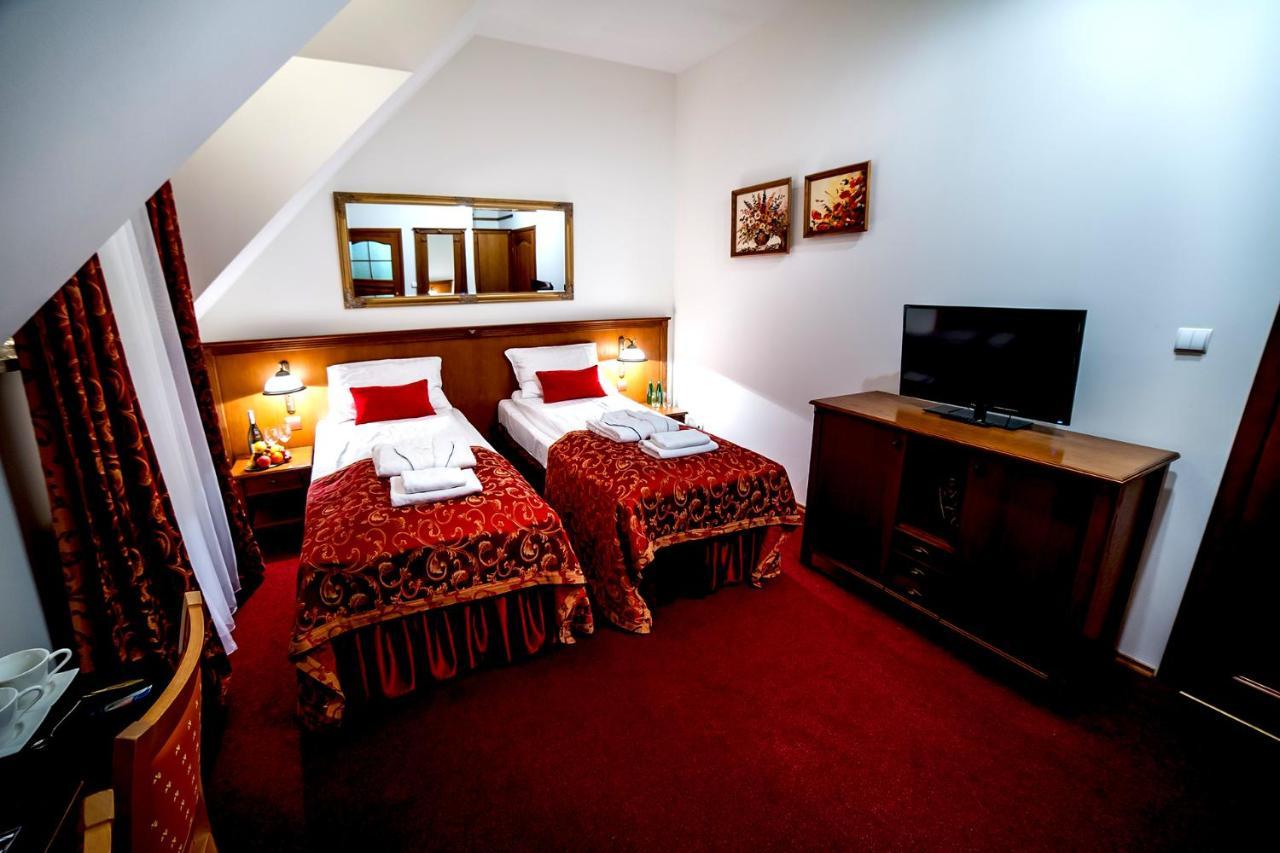 Osada Dankow Hotel Miłomłyn Bagian luar foto